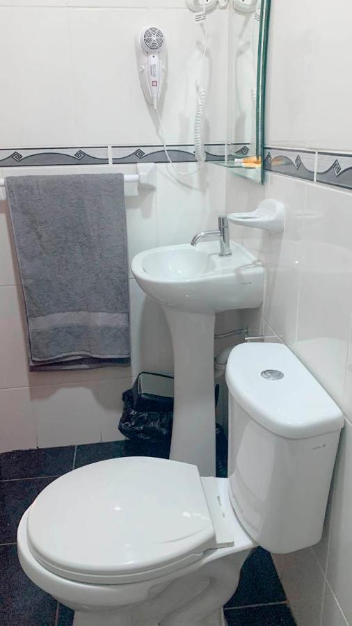 Hermoso dpto amoblado, 1 piso, wifi, terraza y cochera en San Miguel Lima Exterior foto